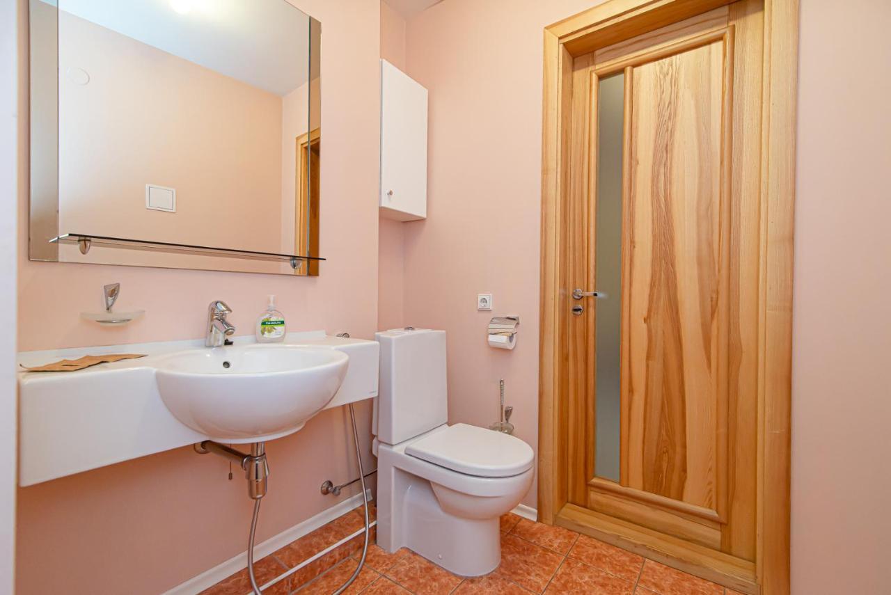 Spacious 2-Bedroom Apartment With Sauna In Vilnius Old Town By Urban Rent Exteriör bild